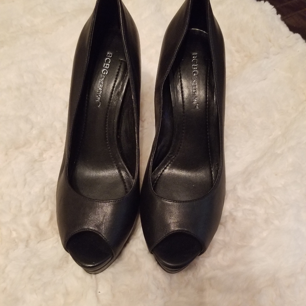 Shoes - Picture 3 of 5